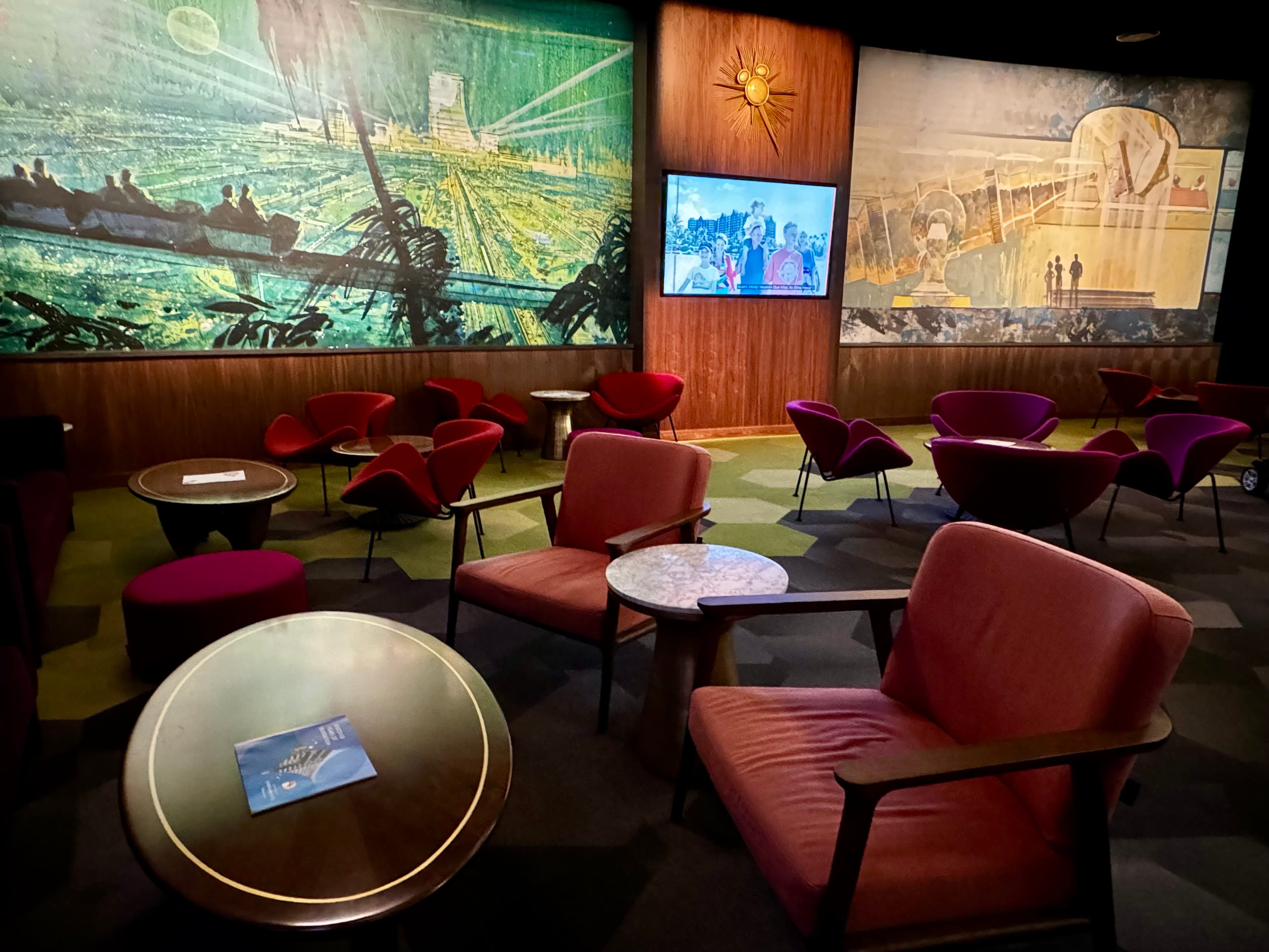 Temporary Changes Coming to Star View Station Member Lounge at Disneyland Park